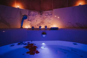 Preciosa casa-cueva con bañera